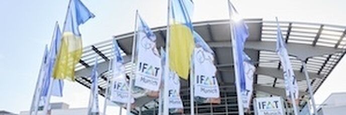 Eingang, Cumuluspresseseitenasset, Eingänge, IFAT, entrance west, flags, Flag