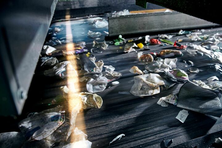 Photo 05 Sensor based sorting of plastics at the KRG sorting facility photo courtesy of KRG resized