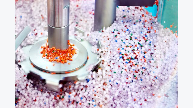 Industrial centrifuge for plastic granules