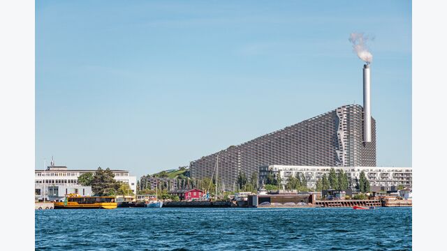 amager, architecture, bakke, baltic, baltic sea, biomass, building, carbon, chimney, chimneys, city, clean, climbing wall, coal, converter, convertible, copenhagen, copenhill, danish, denmark, dioxin, economy, electricity, emission, emissions, energy, europe, green, green economy, heat, hiking trail, incineration, incineration plant, incinerator, industrial, modern, plant, power, recreational, roof, scandinavia, ski, slope, smoke, sulphur, vapour, waste, waste to energy, water