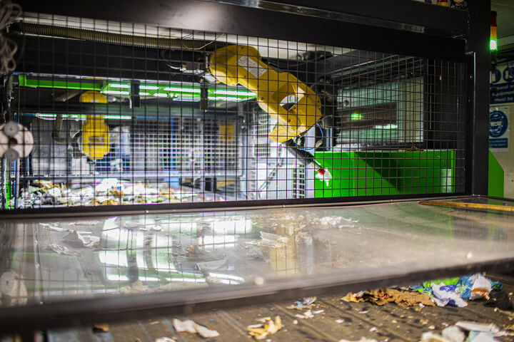 Fibre line robots at Panda