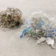 Big bags are usually made of polypropylene (PP) and are extremely tear-resistant, hard-wearing, cut and scratch-resistant - all properties that place special demands on the recycling process. The answer: an all-in-one solution from Lindner Washtech consisting of a shredding and washing system and a process water treatment system.