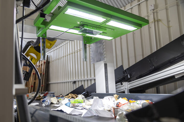 Recycleye Vision system