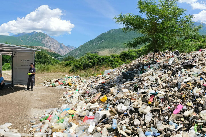 Sort X mobile sorting container in Kukes Albania