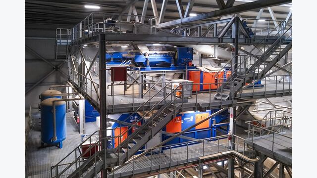 State-of-the-art sorting technology by STEINERT in operation at FANTONI for maximum purity in the recycling process.