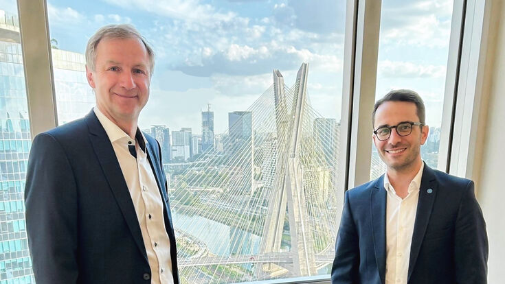 Frederico Hartmann (right), Managing Director of Lindner LATAM, together with Michael Lackner (left), Managing Director of Lindner Holding, at the office of the newly established subsidiary in São Paulo, Brazil. During his visit to the LATAM region, Michael Lackner also met with local partners as well as long-standing Lindner customers.