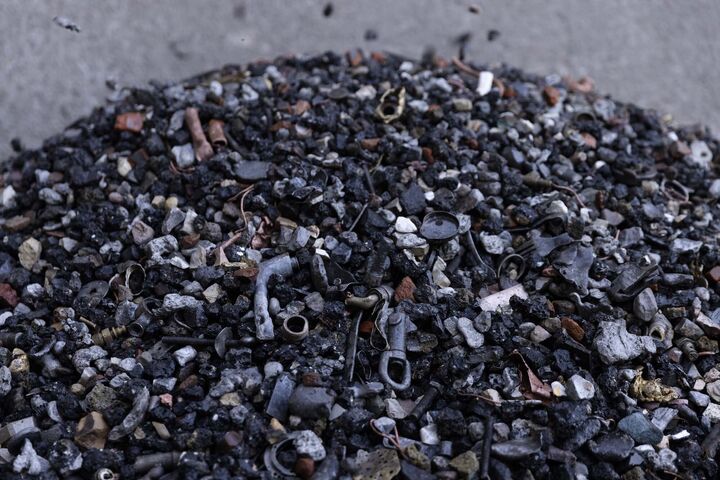 Ashtreatment, heavy non-ferrous fractions