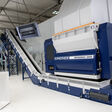 The fourth-generation Micromat
Lindner’s Micromat series is established globally as a reliable solution for shredding plastics. The fourth-generation Micromat has built on the proven strengths of Series III, with added upgrades that improve both maintenance and productivity. A new drive concept is at the heart of the new series boasting efficiency above 97 % and a flexibly configurable knife system.