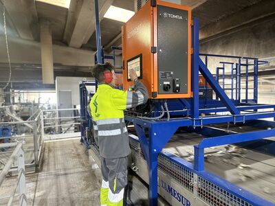 The AUTOSORT™, a multifunctional NIR sorting allrounder, plays a critical role in handling the complexity of the input material.