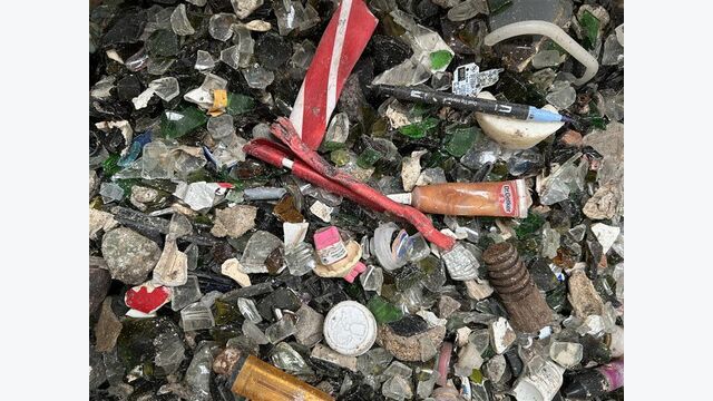 All types of plastics must be removed so that a closed loop can be established to produce new bottles and glasses.