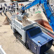 The Merak 2800 DT sees Lindner Recyclingtech launch the first diesel-driven mobile single-shaft shredder in its class. The 100% diesel-driven system allows for completely off-grid operation and maximum flexibility at job sites.