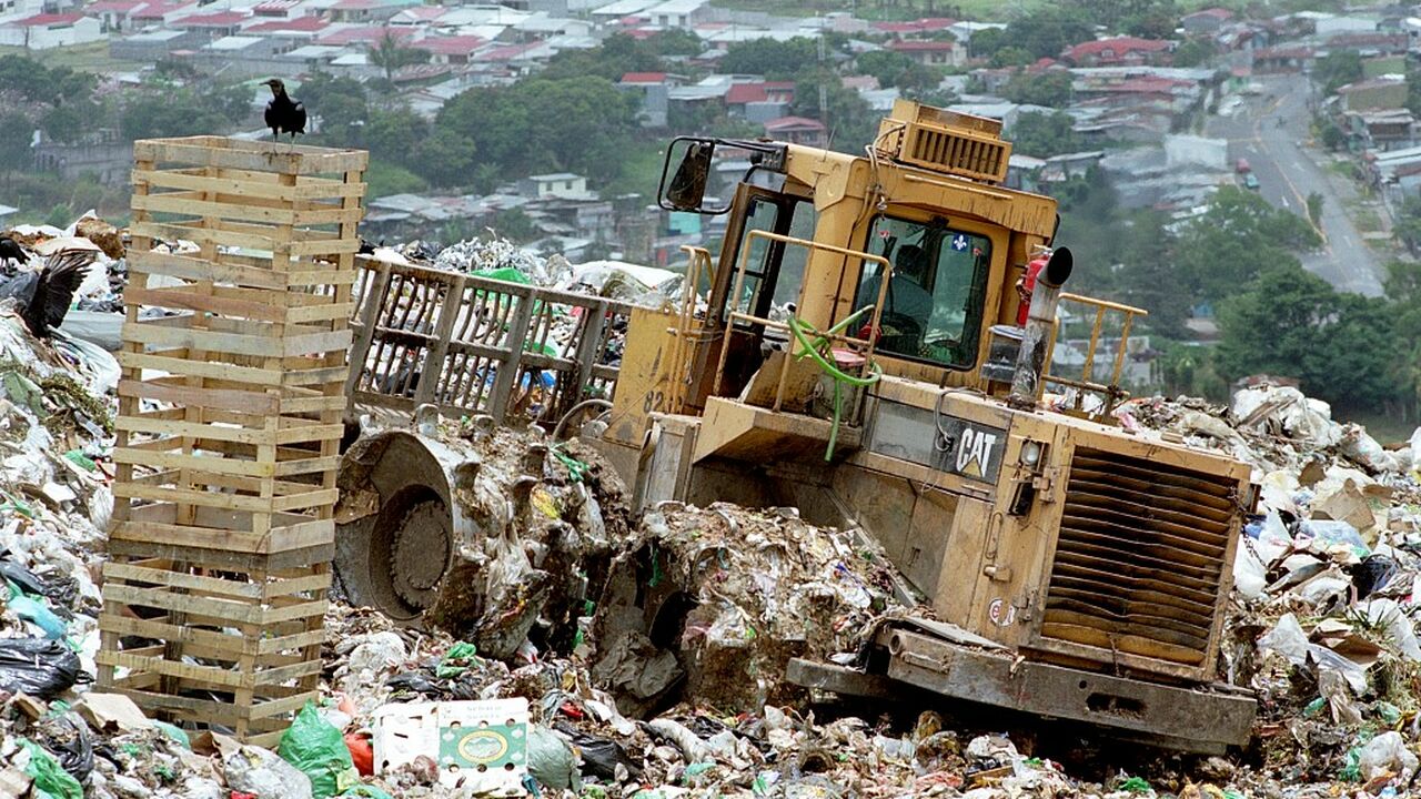 what-is-sanitary-landfill-and-difference-between-sanitary-landfill-and