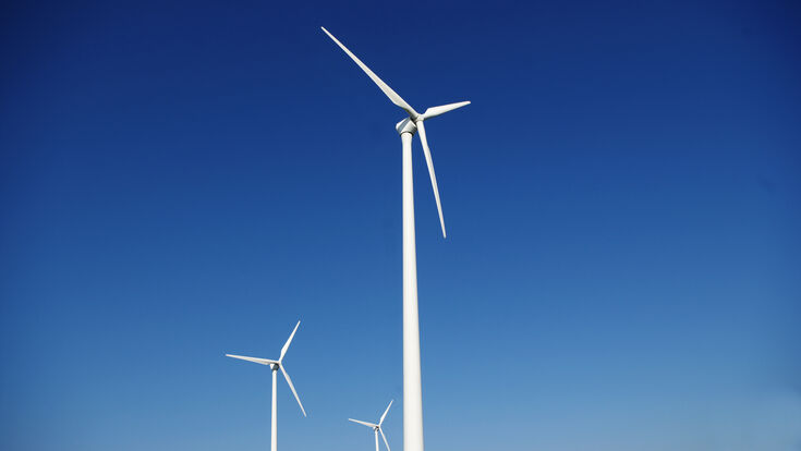 © Rafomundo - stock.adobe.com wind, energy, clean, power, green, alternative, technology, resource, future, electricity, industry, plant, converter, environment, innovation, blue, sky, wind power, wind energy, clean energy, green energy, wind turbine wind energy clean power green alternative technology resource future electricity industry plant converter environment innovation blue sky wind power wind energy clean energy green energy wind turbine